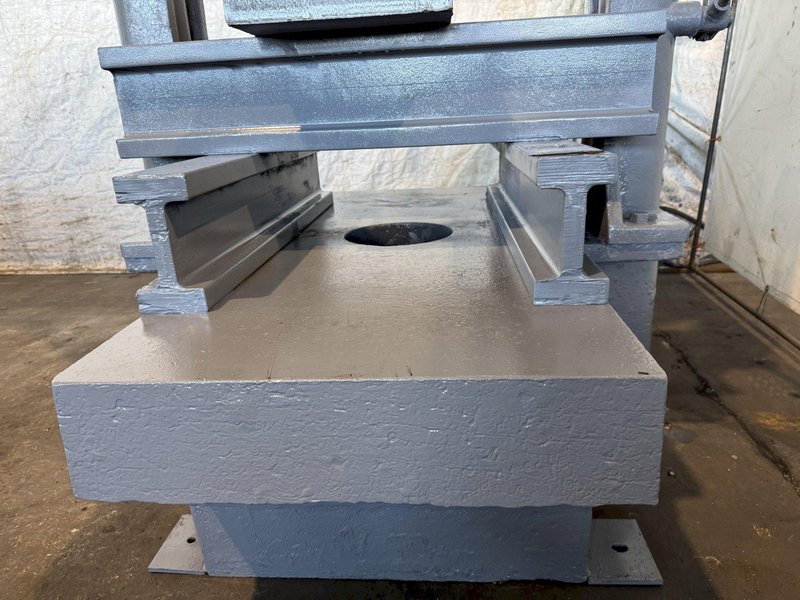 100 TON WATSON-STILLMAN HYDRAULIC H FRAME STYLE STRAIGHTENING PRESS. STOCK # 0875226