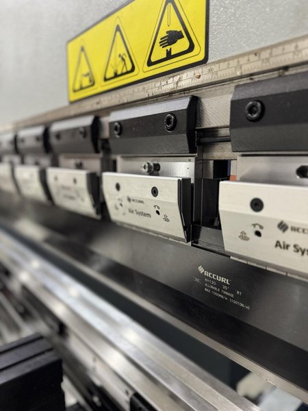 150 x 10′ Ton Accurl Master CNC Press Brake, 2025 – 6+1