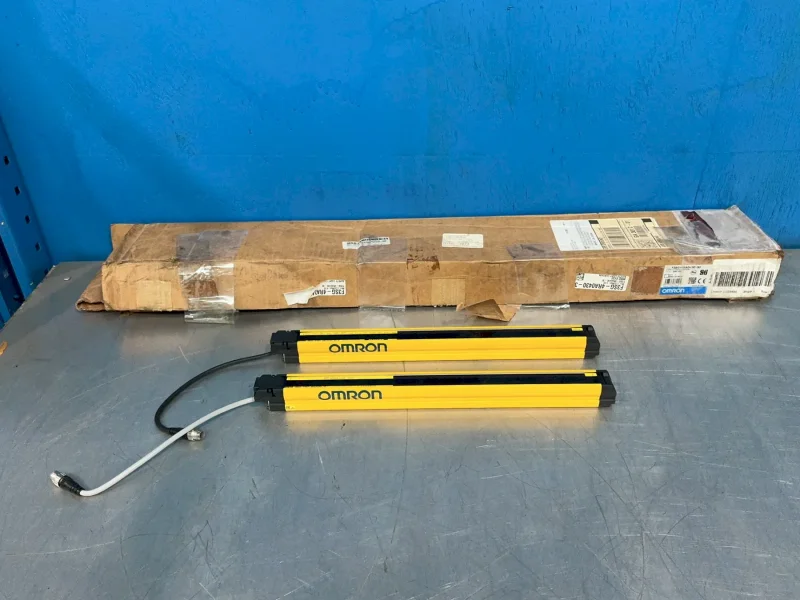 OMRON SAFETY LIGHT CURTAIN KIT  -  F3SG-4RE0590P30