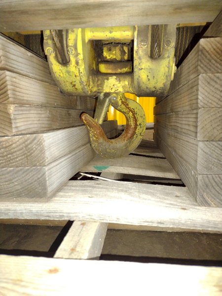 3 TON ACCO-WRIGHT WORK RATED SERIES 32 ELECTRIC POWERED CABLE HOIST: STOCK #18768