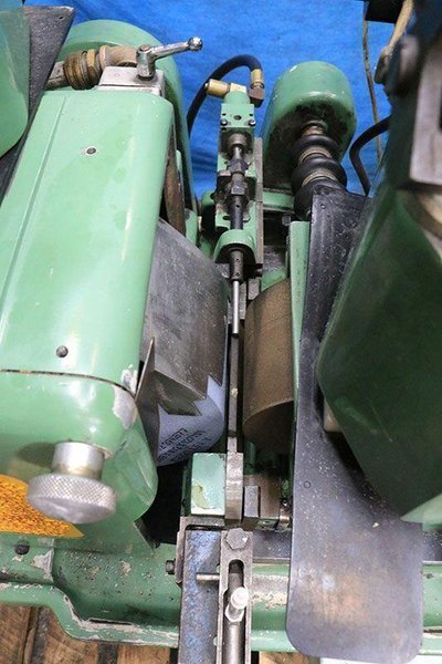 ROYAL MASTER TG12X4 CENTERLESS GRINDER