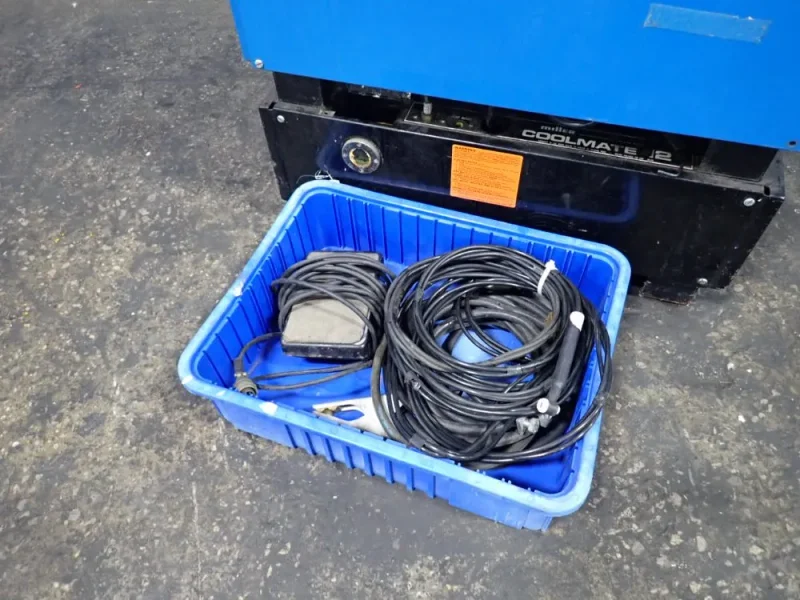 MILLER 300 A WELDER  -  SYNCROWAVE 300