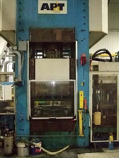 1200 Ton AP &amp; T Blanking, Embossing &amp; Cutoff Line