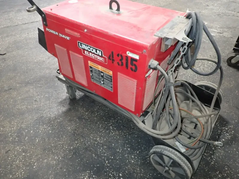 LINCOLN 450 AMP WELDER  -  POWER WAVE 455 M