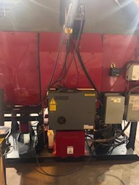 Lincoln Electric eCell Dual‑Zone Robotic MIG Weld Cell – Fanuc ArcMate Robot, Power Wave MIG, Fume Extraction (Approx. 2007)