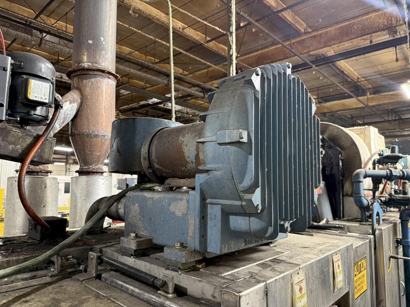 24" WIDE BELT CAE RANSOHOFF 3-STAGE STAINLESS STEEL BELT CONVEYOR PARTS WASHER, WITH RUST INHIBITOR APPLICATION: YOBRO #25378