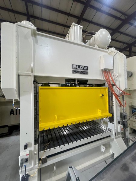 400-ton Blow Press #SC2-400-120-60 Straight Side Mechanical Metal Stamping Press For Sale, Year 2005