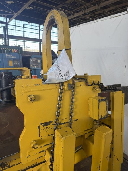 10,000 LBS ADJUSTABLE POWERED COIL GRABBER. STOCK # 0917219