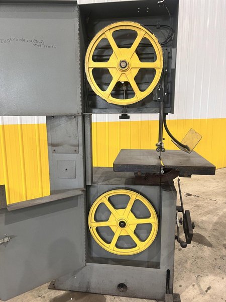 20" DAKE PARMA TRADEMASTER VERTICAL BANDSAW: STOCK #21091