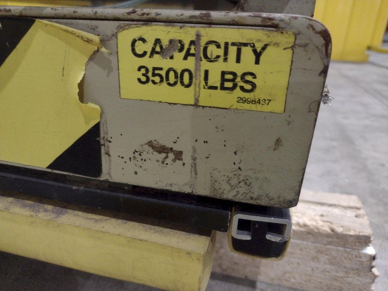 3500 LB X 60" X 36" SOUTHWORTH HYDRAULIC SCISSOR LIFT TABLE WITH ROLLER TOP: STOCK #20930