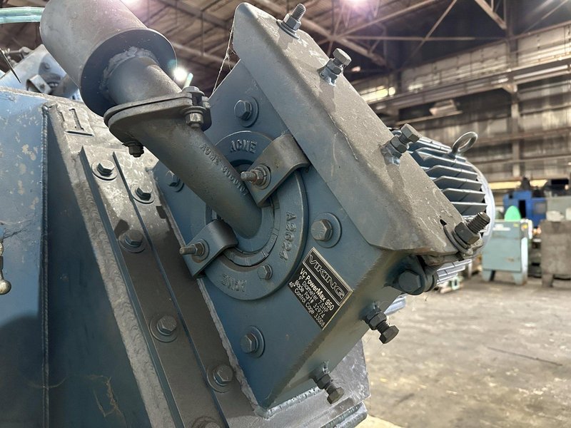 48&quot; TABLE VIKING MODEL #4812CT CONTINUOUS SHOT BLAST PARTS CLEANING SYSTEM, NEW IN 2017: STOCK #22469