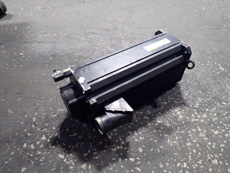 REXROTH SERVO MOTOR   -  MSK101E-0300-FN-M1-BG2-NNNN