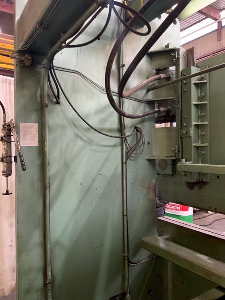240 TON X 10' BETENBENDER HYDRAULIC PRESS BRAKE: STOCK #80837