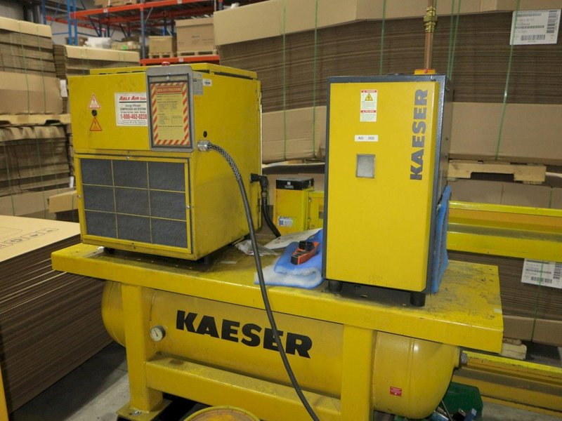 KAISER SX7 AIR COMPRESSOR W/ CHILLER DRYER AND RESERVOIR TANK: YOBRO #24737