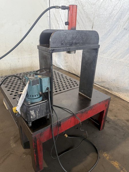 60" X 60" ACORN WELDING TABLE WITH STAND &amp; HYYDRAULIC PRESS. STOCK # 0878726