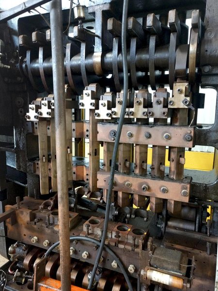 WATERBURY FARRELL 2010 EYELET TRANSFER PRESS: STOCK #12104