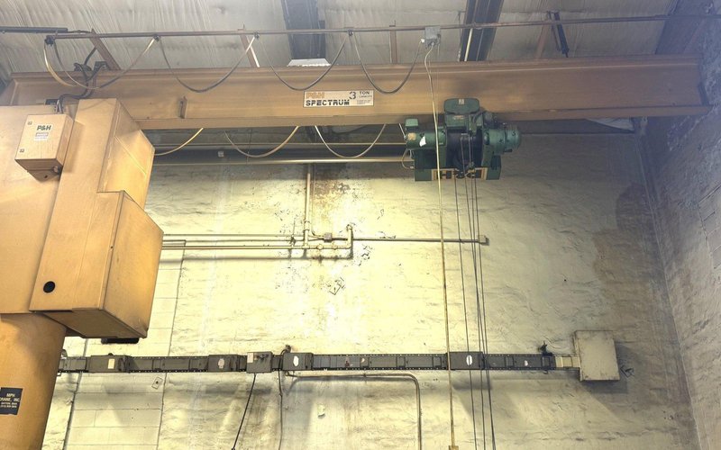 3 Ton P &amp; H Floor Mount Jib Crane, 18' Under, 18' Span, Power Rotation, Power Trolley, Hoist
