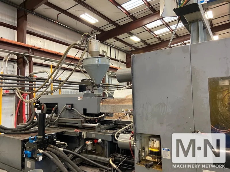 1100 TON 139 OZ VAN DORN MODEL CALIBER 1000CA6800 INJECTION MOLDING MACHINE MFG 1999