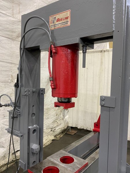 150-TON BEE LINE TRAVEL FRAME HYDRAULIC STRAIGHTENING PRESS: STOCK #80962