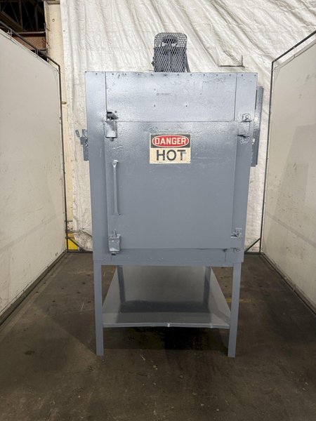 INDUSTRIAL OVEN W/ HONEYWELL CONTROL. STOCK # 0235925.