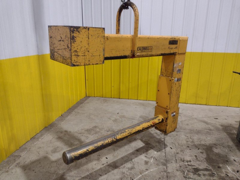 4 TON CALDWELL MODEL#81P-4-50 C HOOK PAPER COIL LIFTER: STOCK #22716