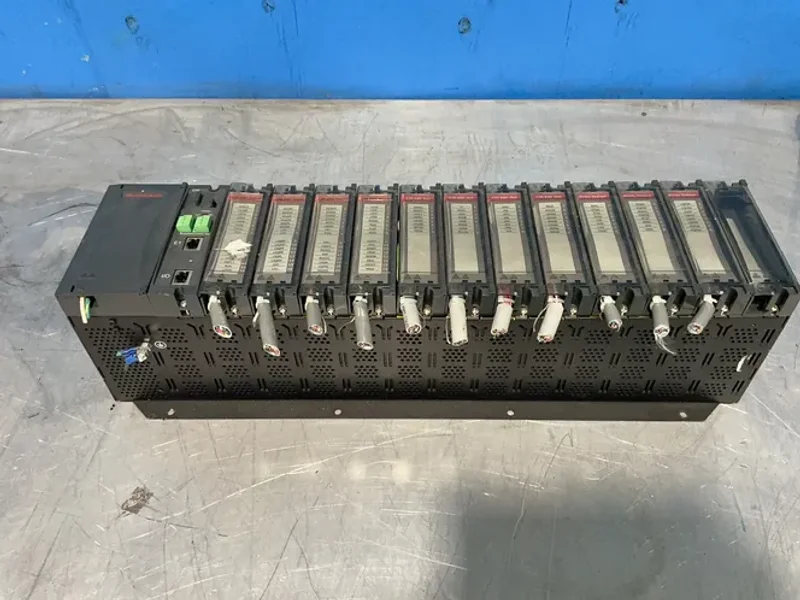 HONEYWELL 12-SLOT I/O RACK W/MODULES  -  900R12-0101