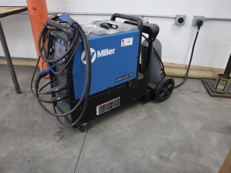 MIller Millermatic 255 MIG Welder with Buil-in Wire Feed Unit, Miller Torch, Cart - Single Phase-New 2021- Auction Item