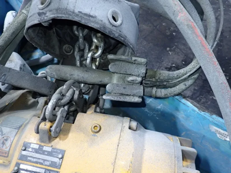 INGERSOLL RAND 3 TONS PNEUMATIC CHAIN HOIST  -  ML3000K-2C12-C100