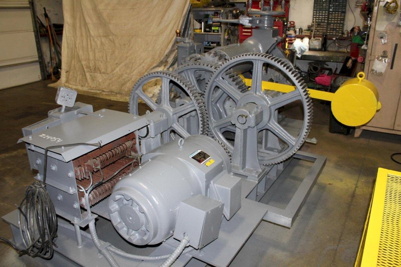 4" X 4" X 5/8" BUFFALO ANGLE ROLL