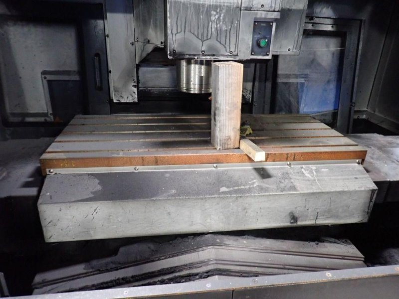 HYUNDAI WAI CORPORATION 20" X 47" CNC VMC  -  F500