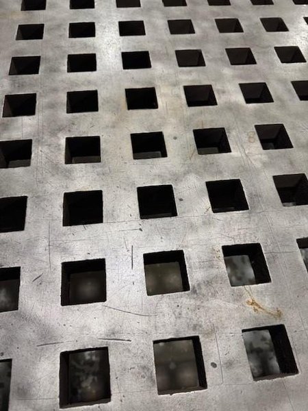 1 - PREOWNED 4&#039; X 4&#039; ACORN WELDING TABLE