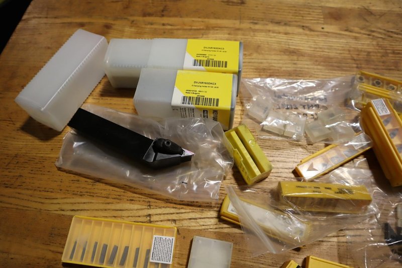 Kennametal Inserts &amp; Toolholders - Assorted- Auction Item