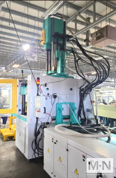 220 TON 16 OZ ARBURG MODEL 1500T-2000-800 VERTICAL CLAMP AND INJECTION MACHINE MFG 2015 ** LOW HOURS