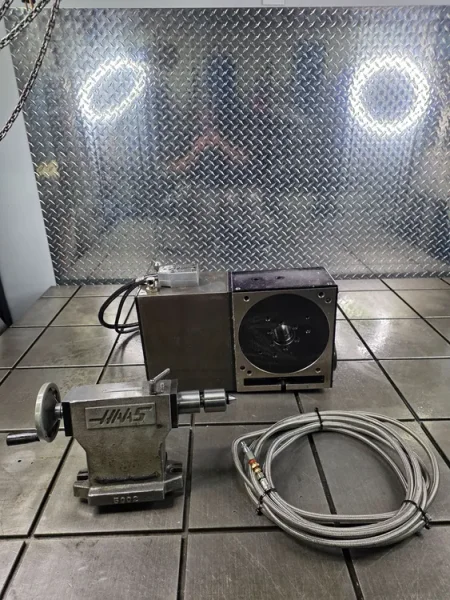 HAAS HRT-210 8.3” CNC Rotary Table 4th Axis Type &amp; 6" Tailstock USA #8129