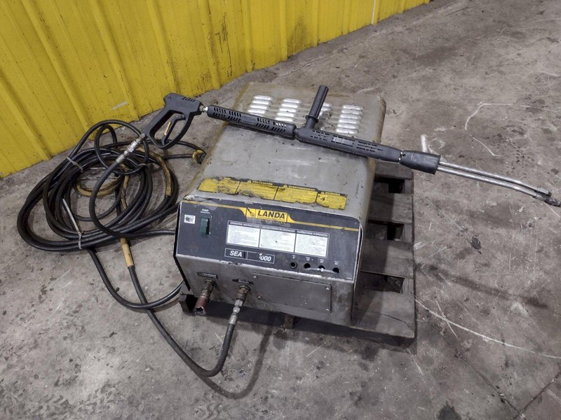 LANDA MODEL #SEA4-3000 POWER PRESSURE WASHER: YOBRO #25383