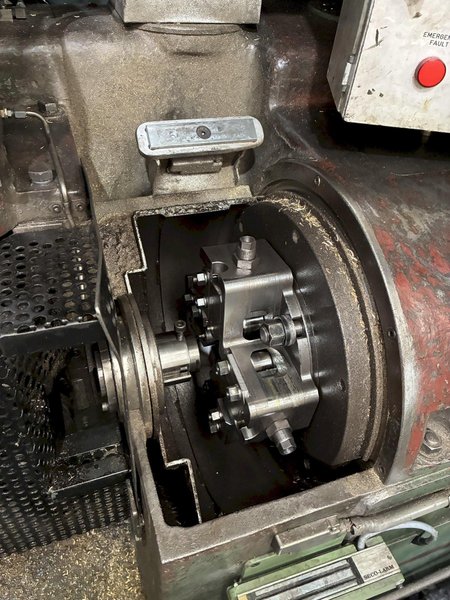 22MM KIESERLING BAR PEELER W/INFEED &amp; OUTFEED TABLES