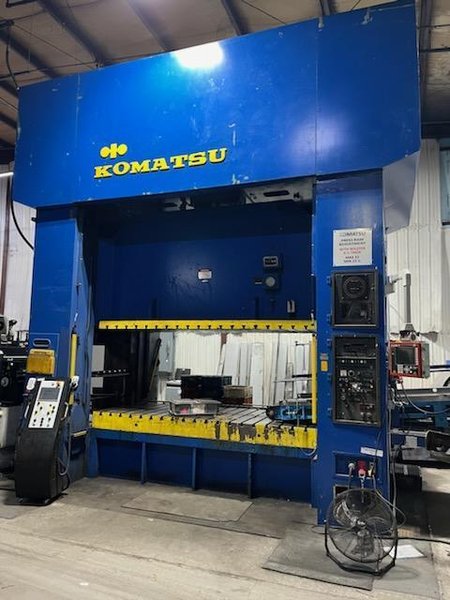 500 ton Komatsu Model E2P 500 Straight Side Metal Stamping Press For Sale, Year 1988 - Reconditioned