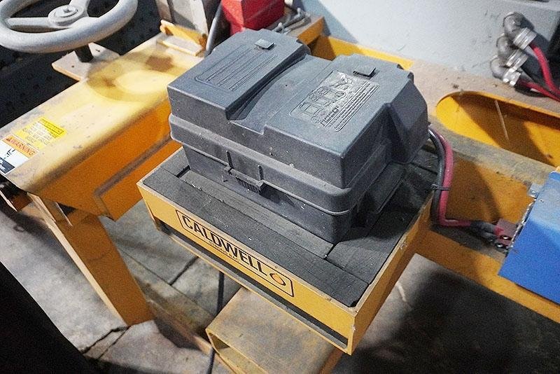 4,000 LBS CALDWELL BATTERY POWERED PORTABLE &amp; ADJUSTABLE SHEET LIFTER: YOBRO #24914