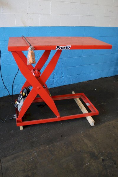 1000 LB PRESTO 48&quot; X 24&quot; HYDRAULIC SCISSOR LIFT: STOCK #75445