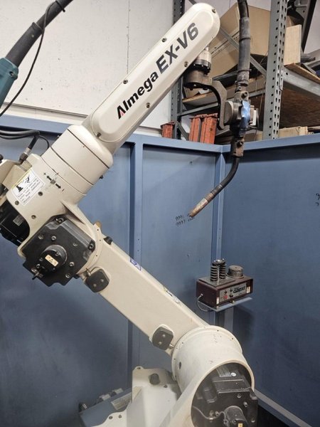 OTC Daihen Robotic Welding Cell, 2002 – Almega EX-V6 Robot