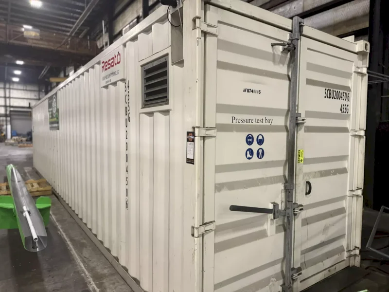 40' RESATO CONTAINERIZED HIGH PRESSURE TEST BAY W/ 3 TON YALE HOIST SYSTEM: YOBRO #25867