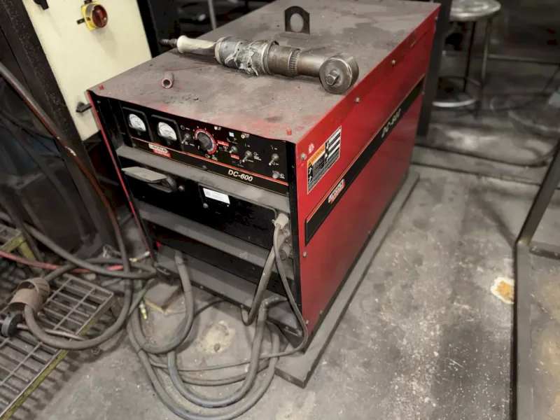 13" HOLLOW SPINDLE DRILCO ROTARY PIPE WELDING SYSTEM WITH LINCOLN DC600 WELDER: STOCK #25859
