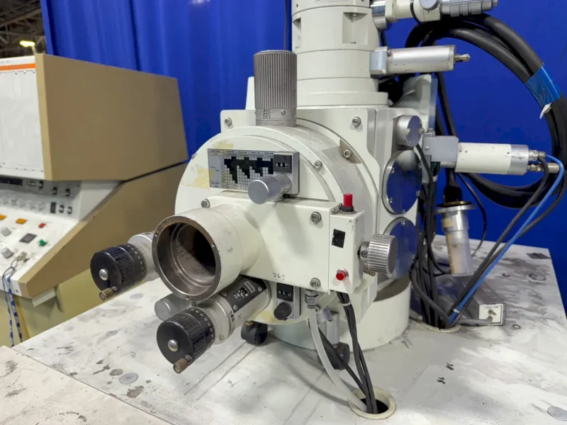 JEOL SCANNING MICROSCOPE  -  JSM-840A
