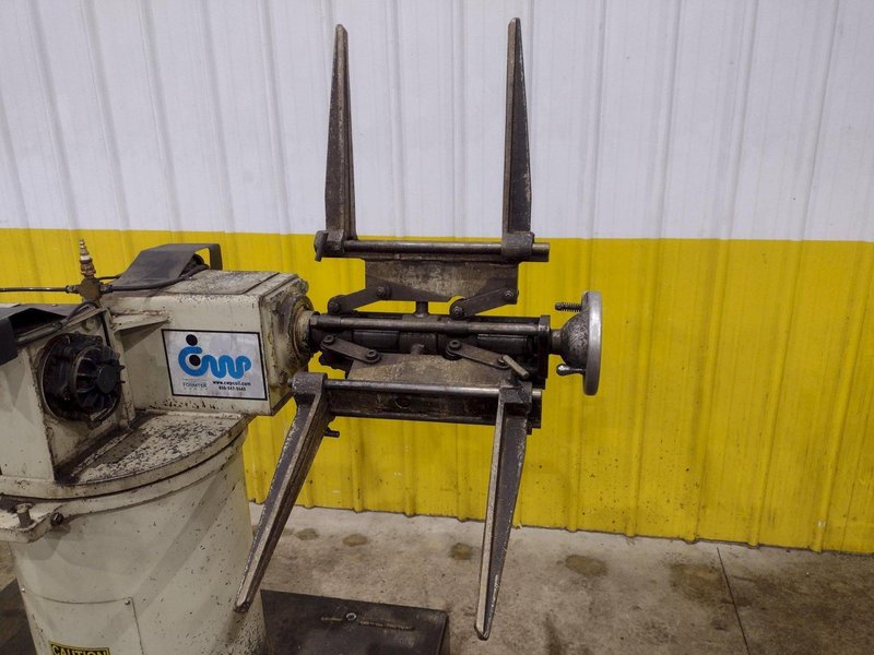 3,000 LBS C.W.P. MODEL #2.5 RD DUAL COIL REEL UNCOILER: YOBRO #25066