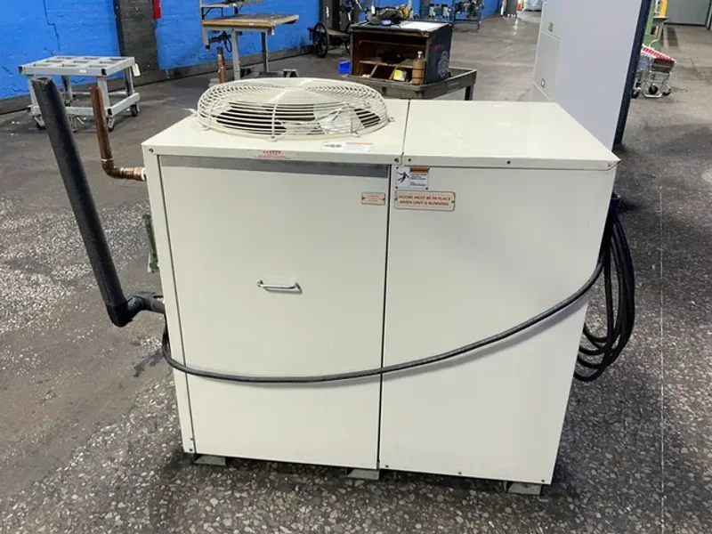 TRUETON 3/-/460 WATER CHILLER   -  200AC