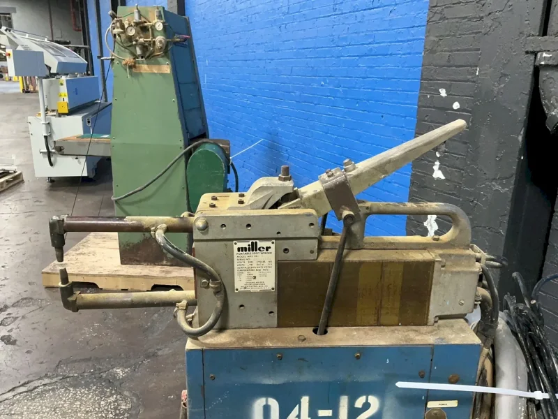MILLER 20 KVA SPOT WELDER  -  MPS 20FT