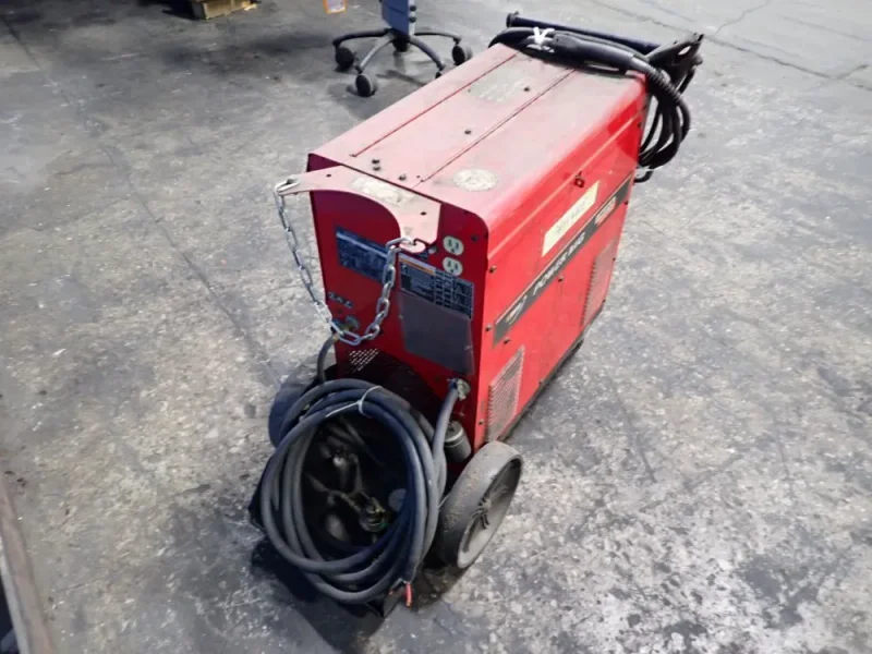 LINCOLN ELECTRIC 350 A WELDER   -  POWER MIG 350MP