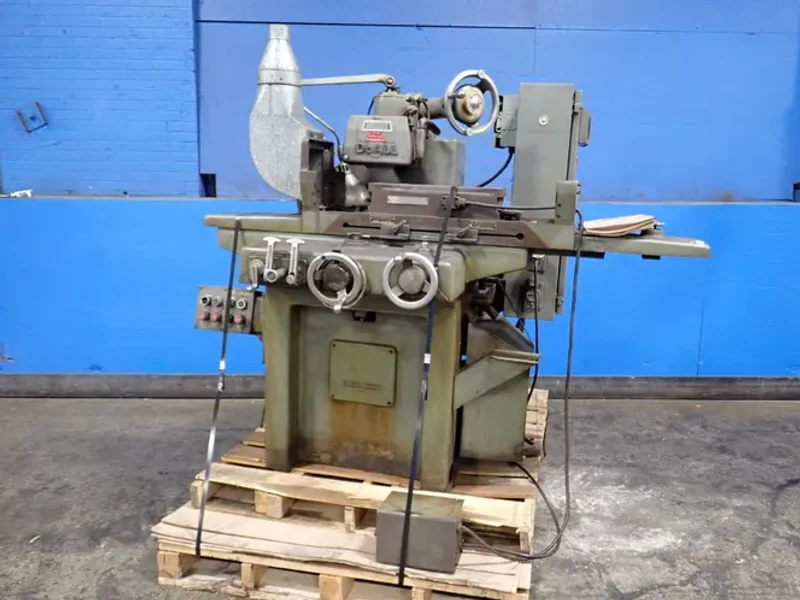 DOALL 18" X 6" SURFACE GRINDER   -  D618-7