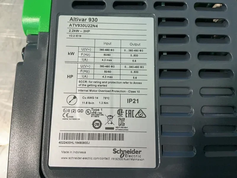 SCHNEIDER  ELECTRIC GRAPHIC DISPLAY TERMINAL ALTIVAR 930   -  ATV93OU22N4