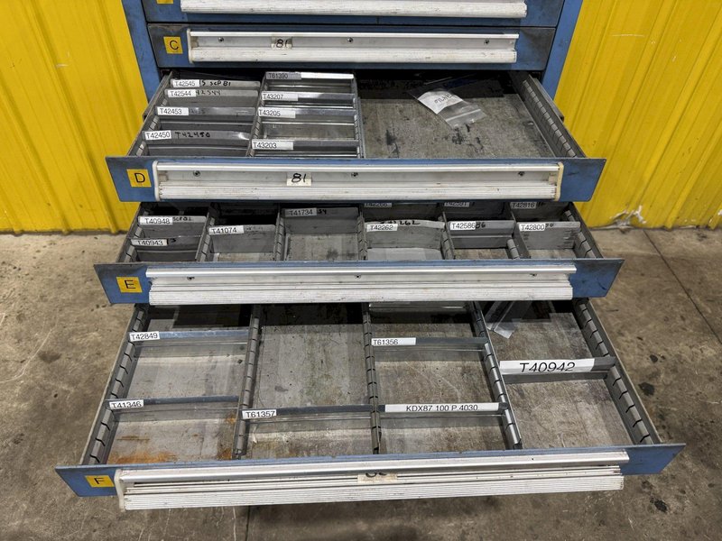 13 DRAWER x 30" x 28" x 59" HIGH LYON TOOL STORAGE CABINET: YOBRO #25394